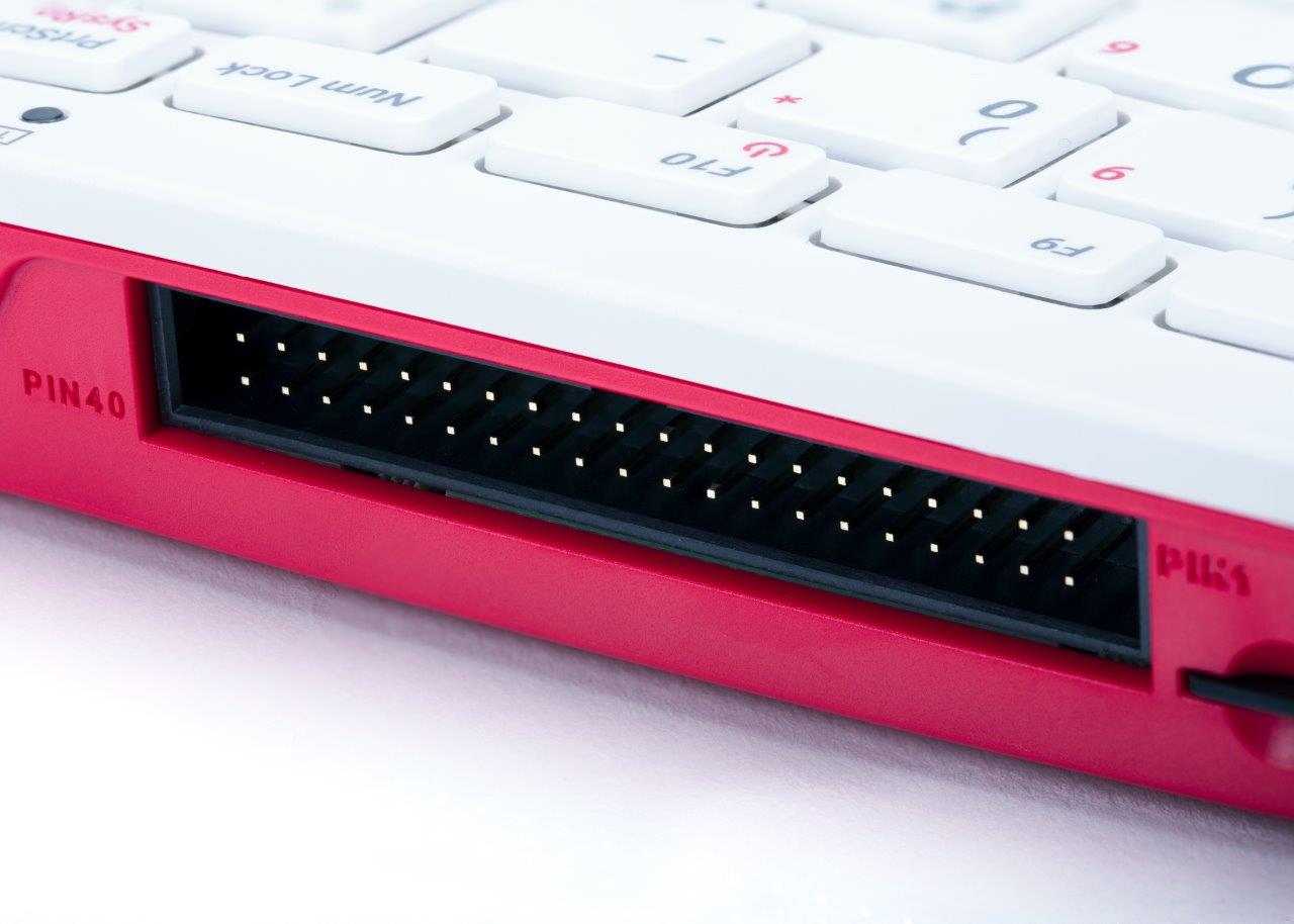 RPI-400-DETAIL-GPIO-WHITE